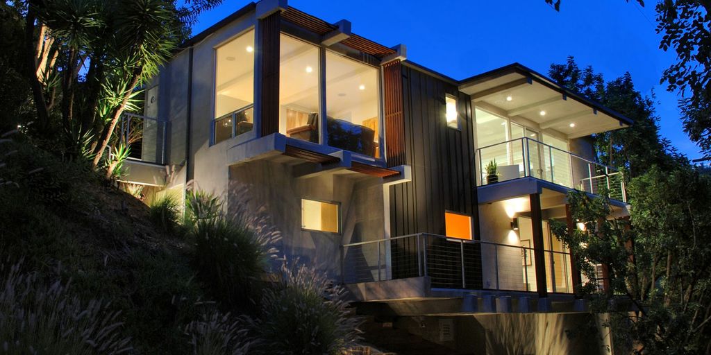 house for sale in Signal Hill