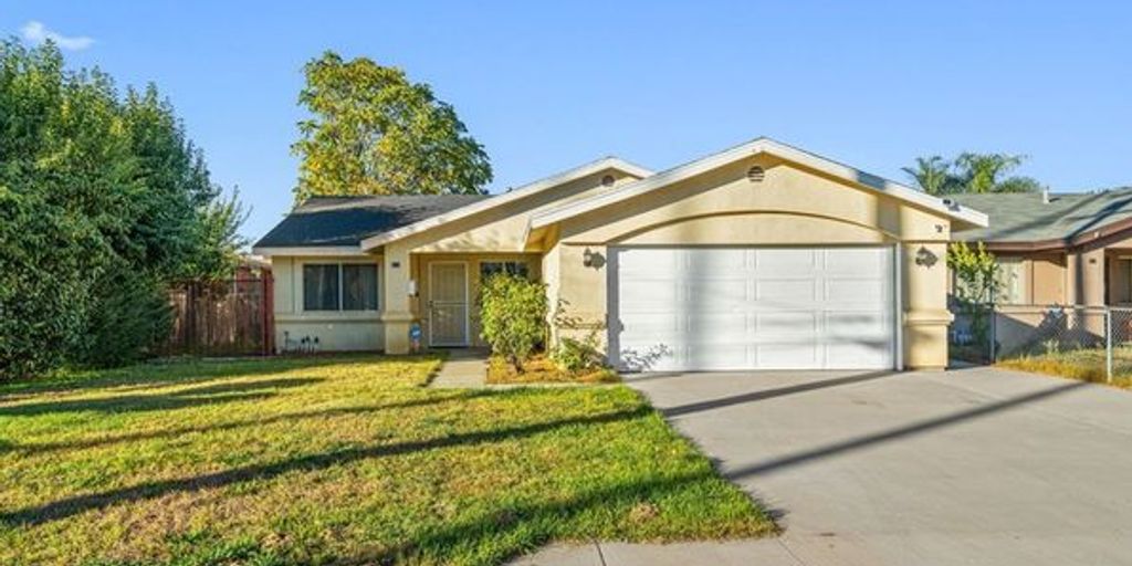 house for sale in Pomona