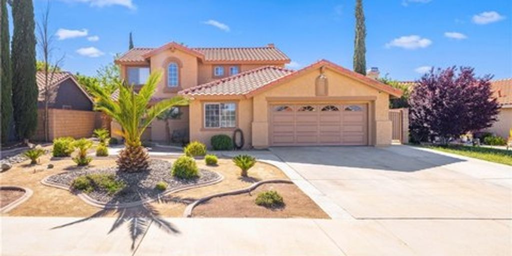 house for sale in Palmdale